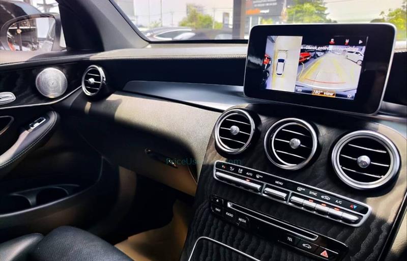 ขายรถเก๋งมือสอง-mercedes-benz-เมอร์เซเดสเบนซ์-glc250-จีแอลซีสองห้าศูนย์-รถปี2017-รหัส72098-d698fb20.jpeg ขายรถเก๋งมือสอง-mercedes-benz-เมอร์เซเดสเบนซ์-glc250-จีแอลซีสองห้าศูนย์-รถปี2017-รหัส72098-d698fb20.jpeg