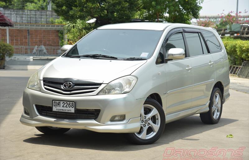 รถตู้มือสอง TOYOTA INNOVA รถปี 2011