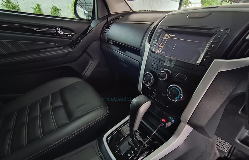 ขายรถอเนกประสงค์มือสอง isuzu mu-x รถปี2019 รหัส 72145 รูปที่9 ขายรถอเนกประสงค์มือสอง isuzu mu-x รถปี2019 รหัส 72145 รูปที่9