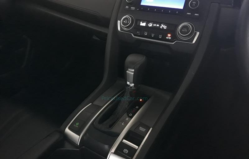 ขายรถเก๋งมือสอง-honda-ฮอนด้า-civic-ซีวิค-รถปี2019-รหัส72153-34357353.jpg ขายรถเก๋งมือสอง-honda-ฮอนด้า-civic-ซีวิค-รถปี2019-รหัส72153-34357353.jpg
