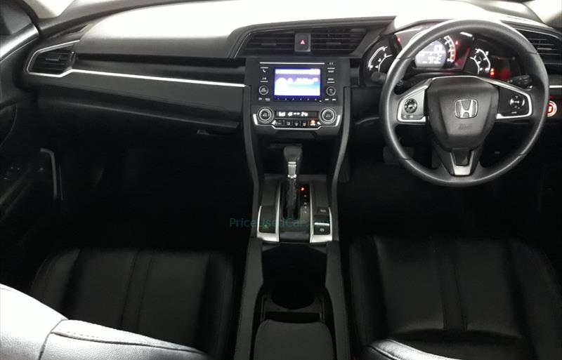 ขายรถเก๋งมือสอง-honda-ฮอนด้า-civic-ซีวิค-รถปี2019-รหัส72153-3d6dc188.jpg ขายรถเก๋งมือสอง-honda-ฮอนด้า-civic-ซีวิค-รถปี2019-รหัส72153-3d6dc188.jpg