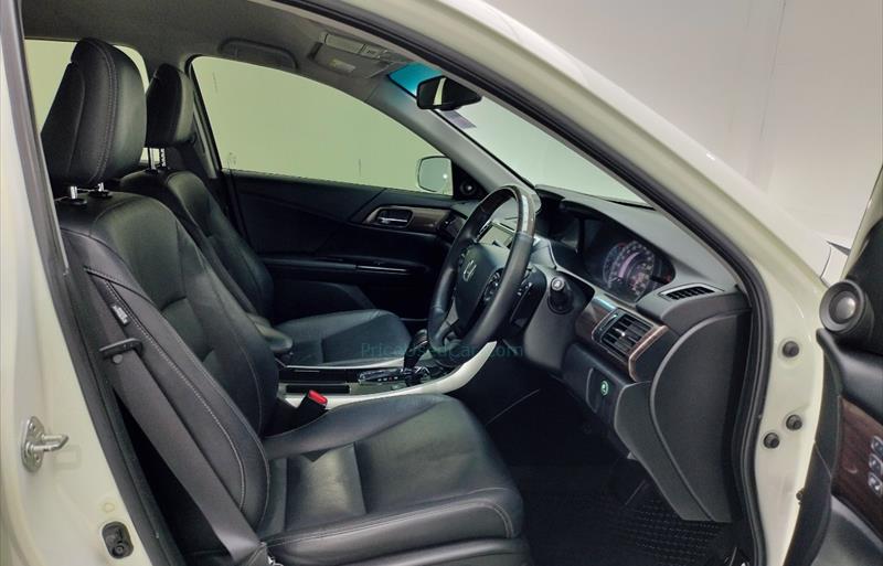 ขายรถเก๋งมือสอง-honda-ฮอนด้า-accord-แอคคอร์ด-รถปี2019-รหัส72193-e4136656.jpg ขายรถเก๋งมือสอง-honda-ฮอนด้า-accord-แอคคอร์ด-รถปี2019-รหัส72193-e4136656.jpg