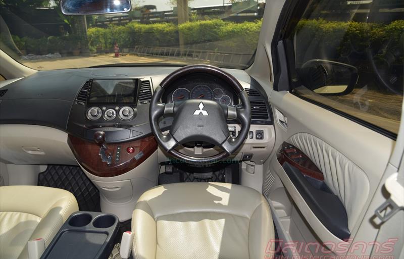 ขายรถตู้มือสอง-mitsubishi-มิตซูบิชิ-space-wagon-สเปซวากอน-รถปี2010-รหัส72195-43635b3f.jpg ขายรถตู้มือสอง-mitsubishi-มิตซูบิชิ-space-wagon-สเปซวากอน-รถปี2010-รหัส72195-43635b3f.jpg