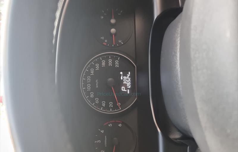 ขายรถตู้มือสอง-hyundai-ฮุนได-h-1-เอชวัน-รถปี2019-รหัส72201-5b0a504b.jpg ขายรถตู้มือสอง-hyundai-ฮุนได-h-1-เอชวัน-รถปี2019-รหัส72201-5b0a504b.jpg