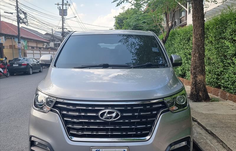 รถตู้มือสอง HYUNDAI H-1 รถปี 2019