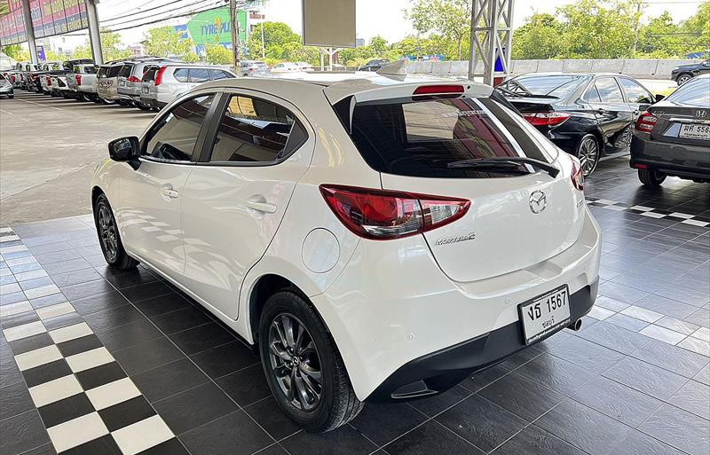 ขายรถเก๋งมือสอง-mazda-มาสด้า-2-สอง-รถปี2018-รหัส72253-9cc1d416.jpg ขายรถเก๋งมือสอง-mazda-มาสด้า-2-สอง-รถปี2018-รหัส72253-9cc1d416.jpg
