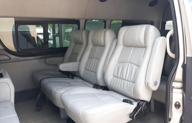 ขายรถตู้มือสอง-toyota-โตโยต้า-commuter-คอมมิวเตอร์-รถปี2017-รหัส72264-3c061a84.jpg ขายรถตู้มือสอง-toyota-โตโยต้า-commuter-คอมมิวเตอร์-รถปี2017-รหัส72264-3c061a84.jpg