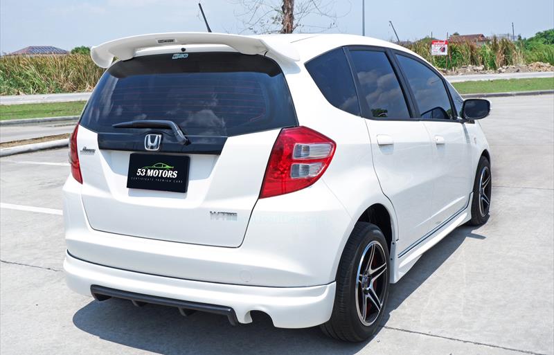 ขายรถเก๋งมือสอง honda jazz รถปี2010 รหัส 72287 รูปที่2