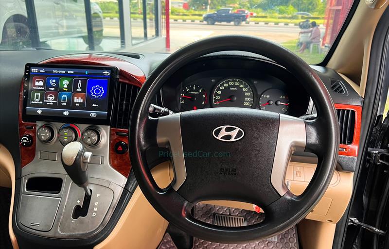 ขายรถตู้มือสอง-hyundai-ฮุนได-h-1-เอชวัน-รถปี2010-รหัส72291-1521498a.jpg ขายรถตู้มือสอง-hyundai-ฮุนได-h-1-เอชวัน-รถปี2010-รหัส72291-1521498a.jpg