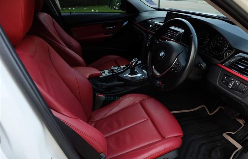 ขายรถเก๋งมือสอง-bmw-บีเอ็มดับบลิว-320i-สามสองศูนย์ไอ-รถปี2014-รหัส72305-9823d277.jpg ขายรถเก๋งมือสอง-bmw-บีเอ็มดับบลิว-320i-สามสองศูนย์ไอ-รถปี2014-รหัส72305-9823d277.jpg