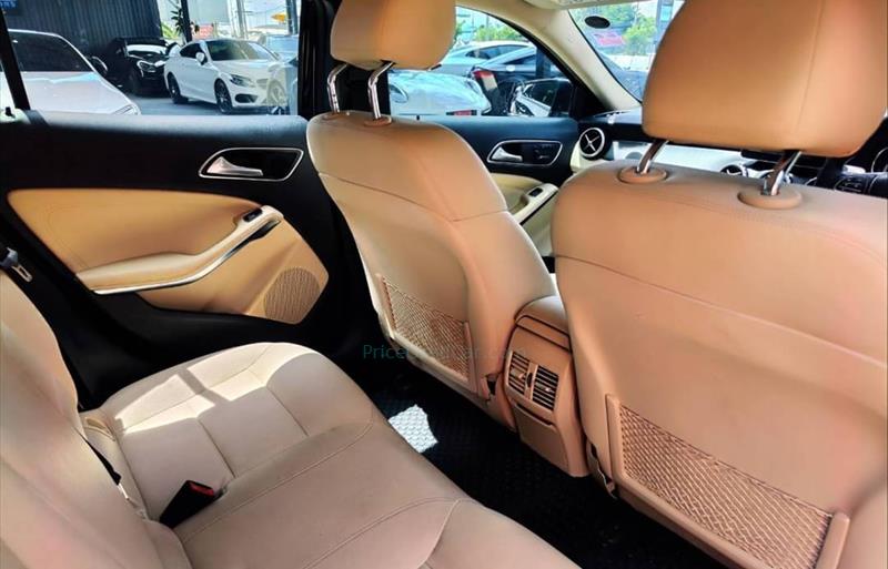 ขายรถเก๋งมือสอง-mercedes-benz-เมอร์เซเดสเบนซ์-gla200-รถปี2017-รหัส72316-4299fa9c.jpg ขายรถเก๋งมือสอง-mercedes-benz-เมอร์เซเดสเบนซ์-gla200-รถปี2017-รหัส72316-4299fa9c.jpg
