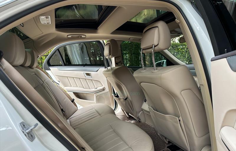 ขายรถเก๋งมือสอง-mercedes-benz-เมอร์เซเดสเบนซ์-e200-cgi-รถปี2014-รหัส72347-99b3599a.jpg ขายรถเก๋งมือสอง-mercedes-benz-เมอร์เซเดสเบนซ์-e200-cgi-รถปี2014-รหัส72347-99b3599a.jpg