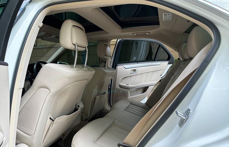 ขายรถเก๋งมือสอง-mercedes-benz-เมอร์เซเดสเบนซ์-e200-cgi-รถปี2014-รหัส72347-b25addbe.jpg ขายรถเก๋งมือสอง-mercedes-benz-เมอร์เซเดสเบนซ์-e200-cgi-รถปี2014-รหัส72347-b25addbe.jpg
