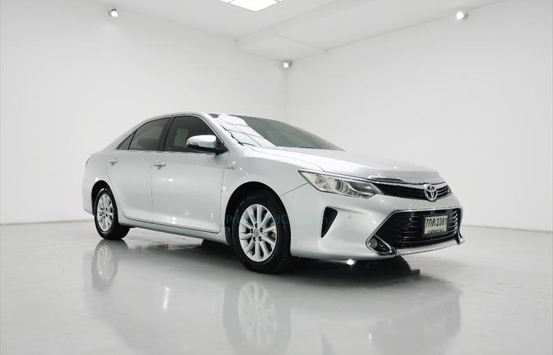 ขายรถเก๋งมือสอง-toyota-โตโยต้า-camry-คัมรี่-รถปี2017-รหัส72365-1bb01d21.jpg ขายรถเก๋งมือสอง-toyota-โตโยต้า-camry-คัมรี่-รถปี2017-รหัส72365-1bb01d21.jpg