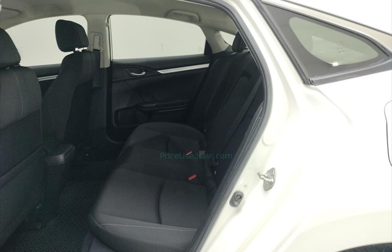 ขายรถเก๋งมือสอง-honda-ฮอนด้า-civic-ซีวิค-รถปี2018-รหัส72370-7ae91ed6.jpg ขายรถเก๋งมือสอง-honda-ฮอนด้า-civic-ซีวิค-รถปี2018-รหัส72370-7ae91ed6.jpg