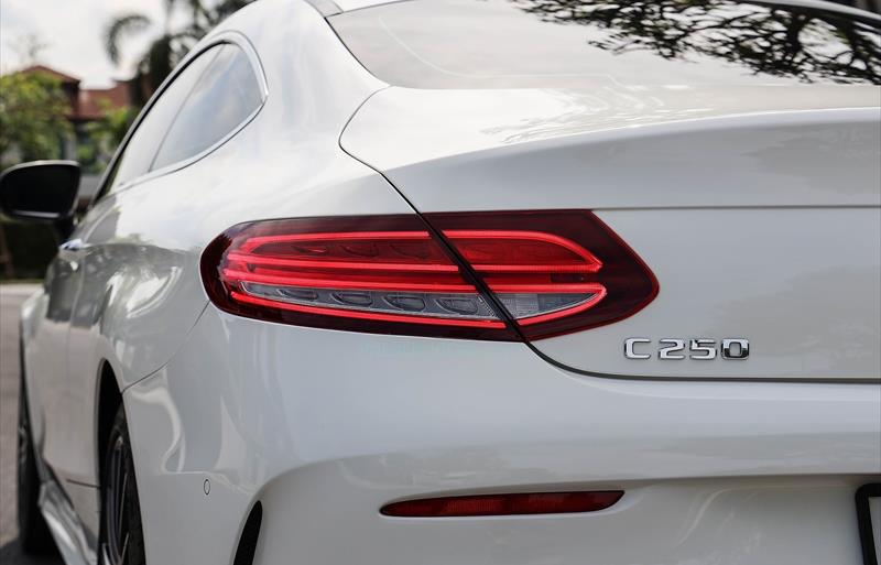 ขายรถเก๋งมือสอง-mercedes-benz-เมอร์เซเดสเบนซ์-c250-ซีสองห้าศูนย์-รถปี2018-รหัส72378-758d59a8.jpg ขายรถเก๋งมือสอง-mercedes-benz-เมอร์เซเดสเบนซ์-c250-ซีสองห้าศูนย์-รถปี2018-รหัส72378-758d59a8.jpg