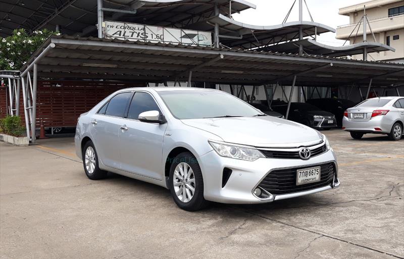 ขายรถเก๋งมือสอง-toyota-โตโยต้า-camry-คัมรี่-รถปี2018-รหัส72382-cb4dc420.jpg ขายรถเก๋งมือสอง-toyota-โตโยต้า-camry-คัมรี่-รถปี2018-รหัส72382-cb4dc420.jpg