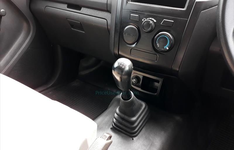 ขายรถกระบะมือสอง-isuzu-อีซูซุ-d-max-ดีแมคซ์-รถปี2019-รหัส72390-ce86d885.jpg ขายรถกระบะมือสอง-isuzu-อีซูซุ-d-max-ดีแมคซ์-รถปี2019-รหัส72390-ce86d885.jpg