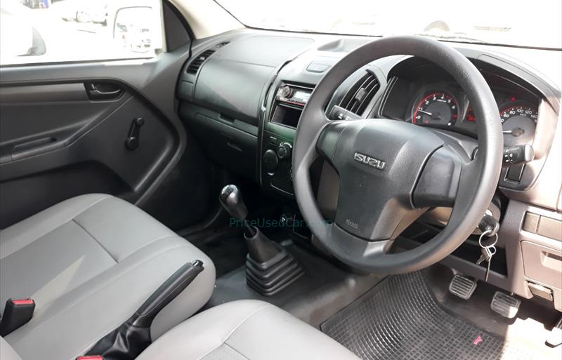 ขายรถกระบะมือสอง-isuzu-อีซูซุ-d-max-ดีแมคซ์-รถปี2019-รหัส72403-6497798d.jpg ขายรถกระบะมือสอง-isuzu-อีซูซุ-d-max-ดีแมคซ์-รถปี2019-รหัส72403-6497798d.jpg