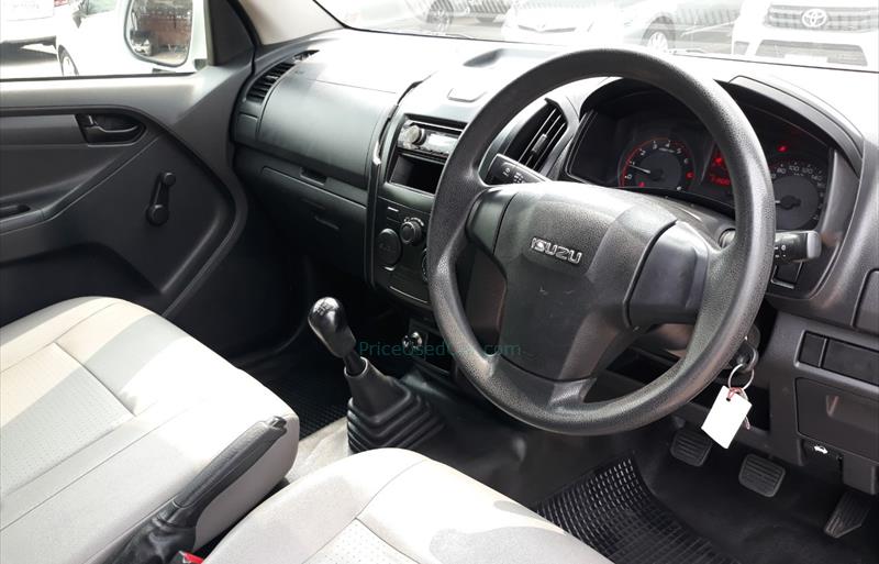 ขายรถกระบะมือสอง-isuzu-อีซูซุ-d-max-ดีแมคซ์-รถปี2019-รหัส72406-130bea68.jpg ขายรถกระบะมือสอง-isuzu-อีซูซุ-d-max-ดีแมคซ์-รถปี2019-รหัส72406-130bea68.jpg