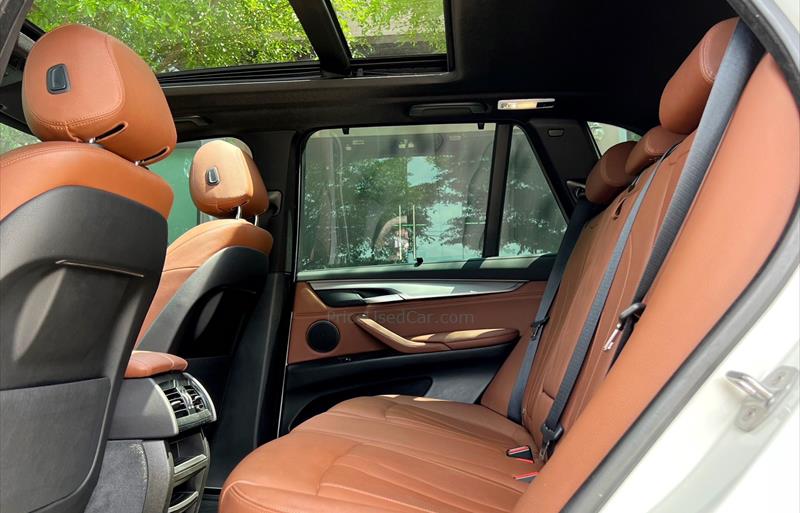 ขายรถ-suv-มือสอง-bmw-บีเอ็มดับบลิว-x5-เอ็กซ์5-รถปี2017-รหัส72437-d6e86fc1.jpg ขายรถ-suv-มือสอง-bmw-บีเอ็มดับบลิว-x5-เอ็กซ์5-รถปี2017-รหัส72437-d6e86fc1.jpg