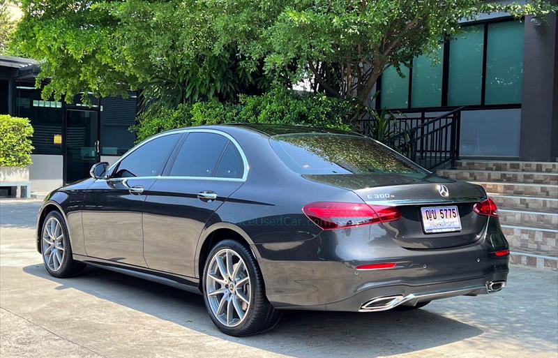 ขายรถเก๋งมือสอง-mercedes-benz-เมอร์เซเดสเบนซ์-e300-อีสามศูนย์ศูนย์-รถปี2022-รหัส72441-b04fce8a.jpg ขายรถเก๋งมือสอง-mercedes-benz-เมอร์เซเดสเบนซ์-e300-อีสามศูนย์ศูนย์-รถปี2022-รหัส72441-b04fce8a.jpg