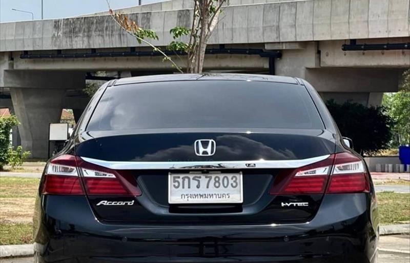 ขายรถเก๋งมือสอง honda accord รถปี2016 รหัส 72493 รูปที่5