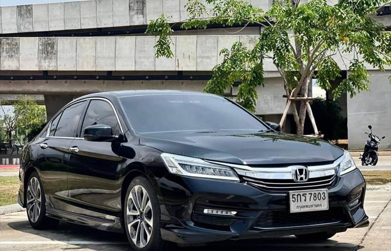 ขายรถเก๋งมือสอง honda accord รถปี2016 รหัส 72493 รูปที่3