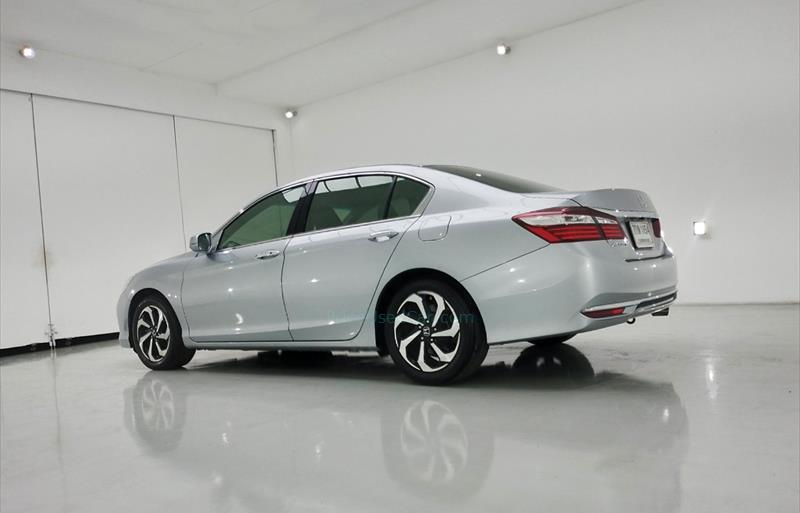 ขายรถเก๋งมือสอง-honda-ฮอนด้า-accord-แอคคอร์ด-รถปี2017-รหัส72511-daba7cf7.jpg ขายรถเก๋งมือสอง-honda-ฮอนด้า-accord-แอคคอร์ด-รถปี2017-รหัส72511-daba7cf7.jpg