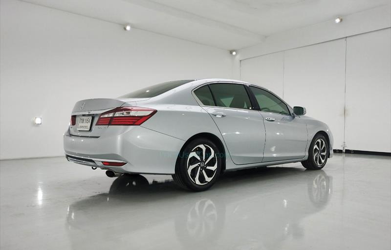 ขายรถเก๋งมือสอง-honda-ฮอนด้า-accord-แอคคอร์ด-รถปี2017-รหัส72511-fe6df92f.jpg ขายรถเก๋งมือสอง-honda-ฮอนด้า-accord-แอคคอร์ด-รถปี2017-รหัส72511-fe6df92f.jpg