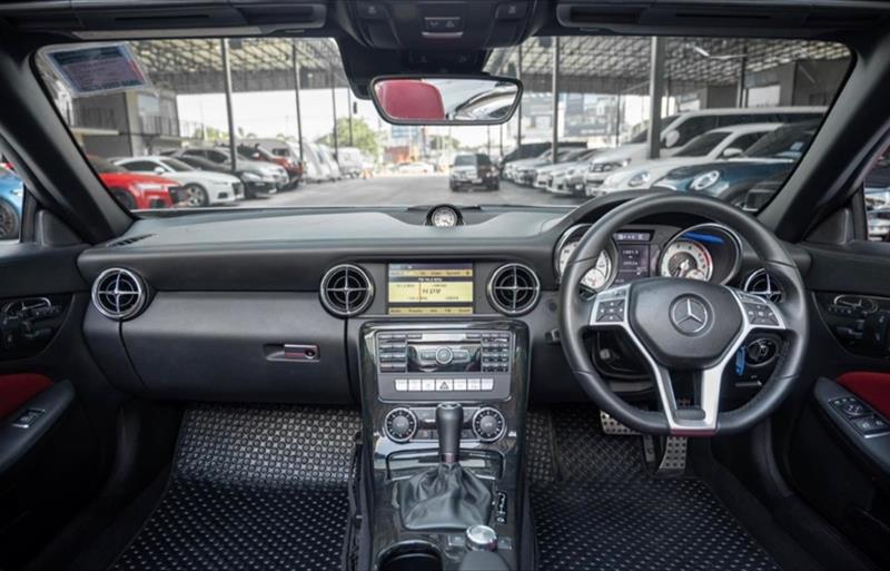 ขายรถเก๋งมือสอง-mercedes-benz-เมอร์เซเดสเบนซ์-slk200-รถปี2012-รหัส72533-fe1cf2df.jpg ขายรถเก๋งมือสอง-mercedes-benz-เมอร์เซเดสเบนซ์-slk200-รถปี2012-รหัส72533-fe1cf2df.jpg