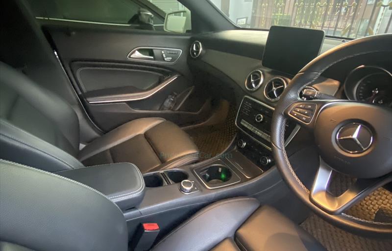 ขายรถเก๋งมือสอง-mercedes-benz-เมอร์เซเดสเบนซ์-cla200-รถปี2018-รหัส72576-758b8a4c.jpg ขายรถเก๋งมือสอง-mercedes-benz-เมอร์เซเดสเบนซ์-cla200-รถปี2018-รหัส72576-758b8a4c.jpg