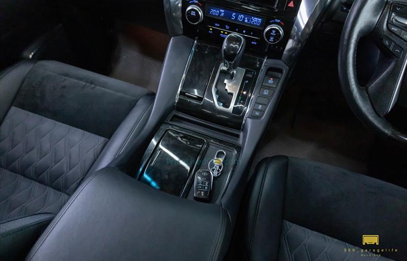 ขายรถตู้มือสอง-toyota-โตโยต้า-vellfire-เวลไฟร์-รถปี2016-รหัส72581-50064e3c.jpg ขายรถตู้มือสอง-toyota-โตโยต้า-vellfire-เวลไฟร์-รถปี2016-รหัส72581-50064e3c.jpg