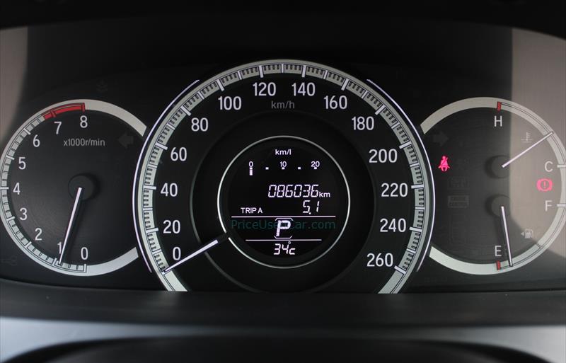 ขายรถเก๋งมือสอง-honda-ฮอนด้า-accord-แอคคอร์ด-รถปี2017-รหัส72586-b696ea1d.jpg ขายรถเก๋งมือสอง-honda-ฮอนด้า-accord-แอคคอร์ด-รถปี2017-รหัส72586-b696ea1d.jpg