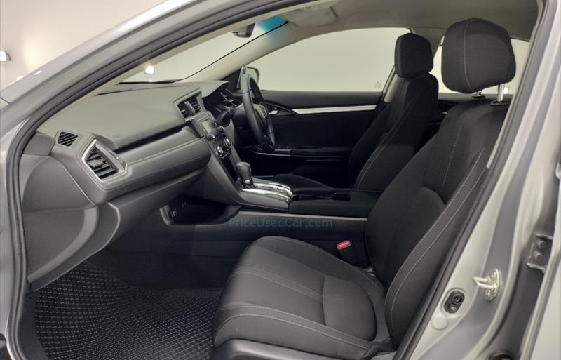 ขายรถเก๋งมือสอง-honda-ฮอนด้า-civic-ซีวิค-รถปี2018-รหัส72619-10e5ef64.jpg ขายรถเก๋งมือสอง-honda-ฮอนด้า-civic-ซีวิค-รถปี2018-รหัส72619-10e5ef64.jpg