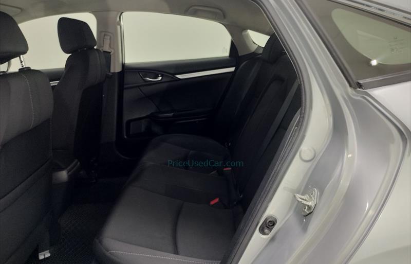 ขายรถเก๋งมือสอง-honda-ฮอนด้า-civic-ซีวิค-รถปี2018-รหัส72619-7e6b52d4.jpg ขายรถเก๋งมือสอง-honda-ฮอนด้า-civic-ซีวิค-รถปี2018-รหัส72619-7e6b52d4.jpg