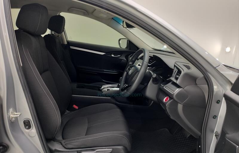 ขายรถเก๋งมือสอง-honda-ฮอนด้า-civic-ซีวิค-รถปี2018-รหัส72619-f237b824.jpg ขายรถเก๋งมือสอง-honda-ฮอนด้า-civic-ซีวิค-รถปี2018-รหัส72619-f237b824.jpg