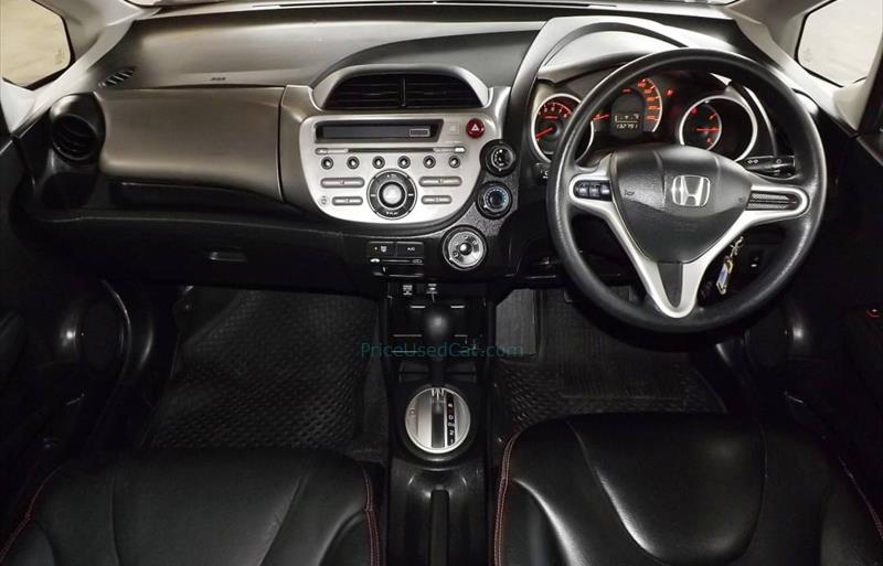 ขายรถเก๋งมือสอง honda jazz รถปี2009 รหัส 72652 รูปที่9