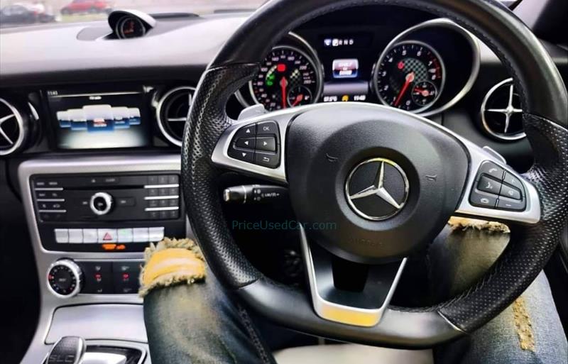 ขายรถเก๋งมือสอง-mercedes-benz-เมอร์เซเดสเบนซ์-slc300-รถปี2017-รหัส72661-0a5f1751.jpg ขายรถเก๋งมือสอง-mercedes-benz-เมอร์เซเดสเบนซ์-slc300-รถปี2017-รหัส72661-0a5f1751.jpg