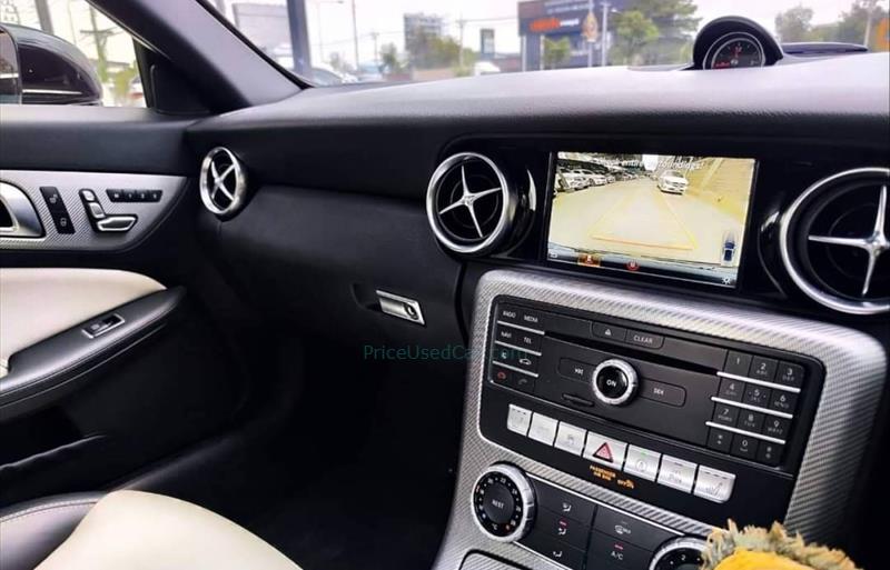 ขายรถเก๋งมือสอง-mercedes-benz-เมอร์เซเดสเบนซ์-slc300-รถปี2017-รหัส72661-5ab35ffb.jpg ขายรถเก๋งมือสอง-mercedes-benz-เมอร์เซเดสเบนซ์-slc300-รถปี2017-รหัส72661-5ab35ffb.jpg
