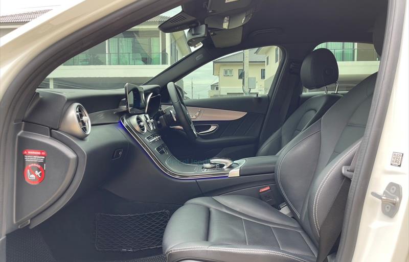ขายรถเก๋งมือสอง-mercedes-benz-เมอร์เซเดสเบนซ์-c300-รถปี2021-รหัส72664-1b35a49d.jpg ขายรถเก๋งมือสอง-mercedes-benz-เมอร์เซเดสเบนซ์-c300-รถปี2021-รหัส72664-1b35a49d.jpg