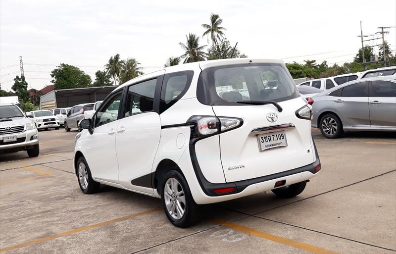 ขายรถเก๋งมือสอง toyota sienta รถปี2022 รหัส 72673 รูปที่3