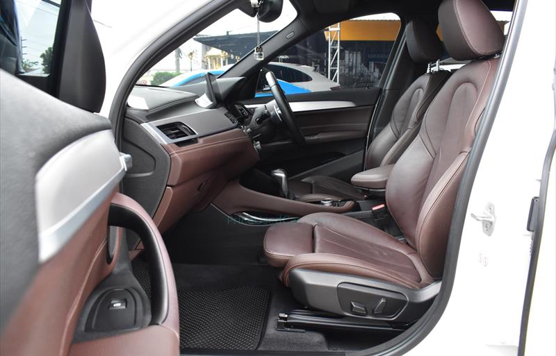 ขายรถ-suv-มือสอง-bmw-บีเอ็มดับบลิว-x1-เอ็กซ์1-รถปี2020-รหัส72693-b63da186.jpg ขายรถ-suv-มือสอง-bmw-บีเอ็มดับบลิว-x1-เอ็กซ์1-รถปี2020-รหัส72693-b63da186.jpg