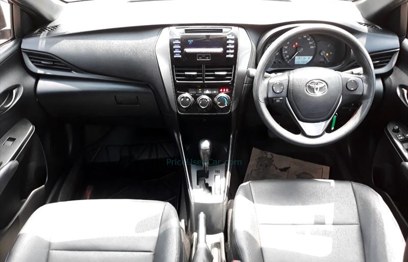 ขายรถเก๋งมือสอง-toyota-โตโยต้า-yaris-ยาริส-รถปี2022-รหัส72701-a48cc1b1.jpg ขายรถเก๋งมือสอง-toyota-โตโยต้า-yaris-ยาริส-รถปี2022-รหัส72701-a48cc1b1.jpg