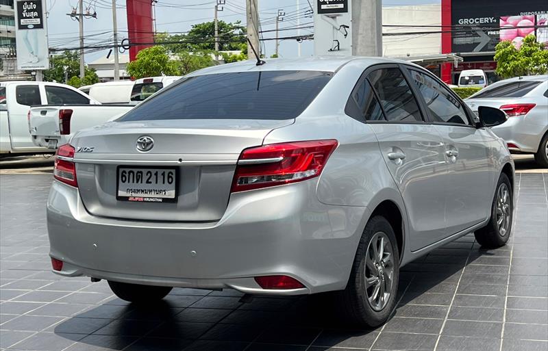 ขายรถเก๋งมือสอง toyota vios รถปี2017 รหัส 72734 รูปที่5