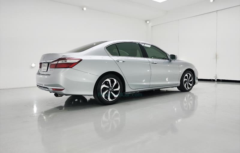 ขายรถเก๋งมือสอง-honda-ฮอนด้า-accord-แอคคอร์ด-รถปี2018-รหัส72737-014ec7d4.jpg ขายรถเก๋งมือสอง-honda-ฮอนด้า-accord-แอคคอร์ด-รถปี2018-รหัส72737-014ec7d4.jpg