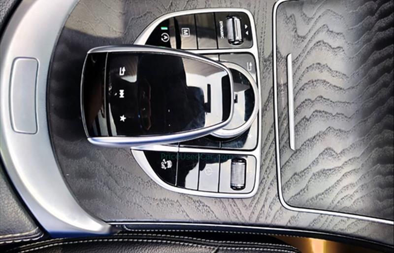 ขายรถเก๋งมือสอง-mercedes-benz-เมอร์เซเดสเบนซ์-glc250-จีแอลซีสองห้าศูนย์-รถปี2017-รหัส72743-06b45fb8.jpg ขายรถเก๋งมือสอง-mercedes-benz-เมอร์เซเดสเบนซ์-glc250-จีแอลซีสองห้าศูนย์-รถปี2017-รหัส72743-06b45fb8.jpg