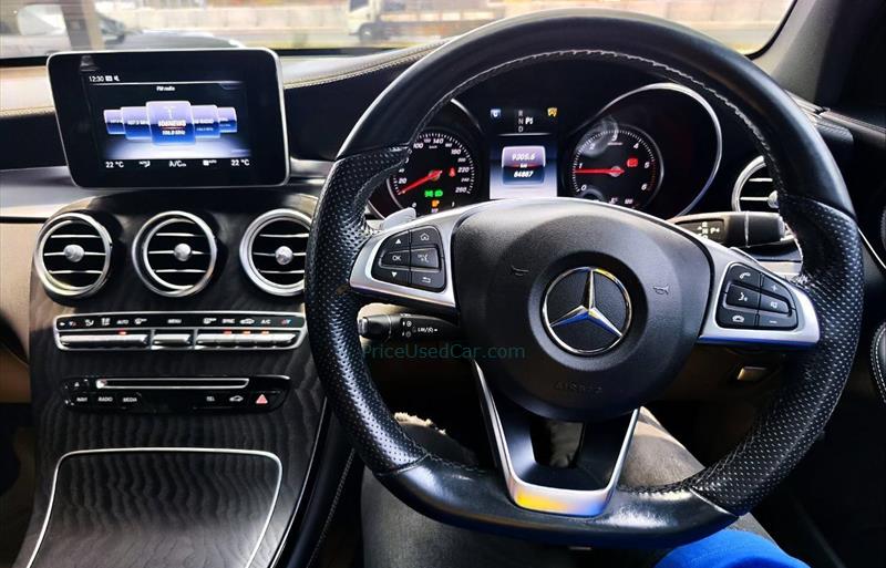 ขายรถเก๋งมือสอง-mercedes-benz-เมอร์เซเดสเบนซ์-glc250-จีแอลซีสองห้าศูนย์-รถปี2017-รหัส72743-d89da498.jpg ขายรถเก๋งมือสอง-mercedes-benz-เมอร์เซเดสเบนซ์-glc250-จีแอลซีสองห้าศูนย์-รถปี2017-รหัส72743-d89da498.jpg