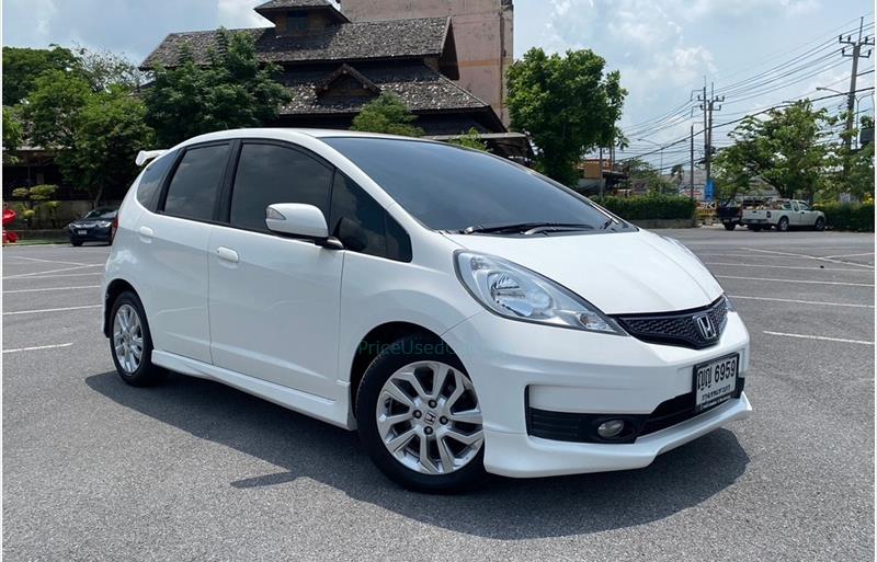 รถเก๋งมือสอง  HONDA JAZZ 1.5 SV i-VTEC รถปี2011