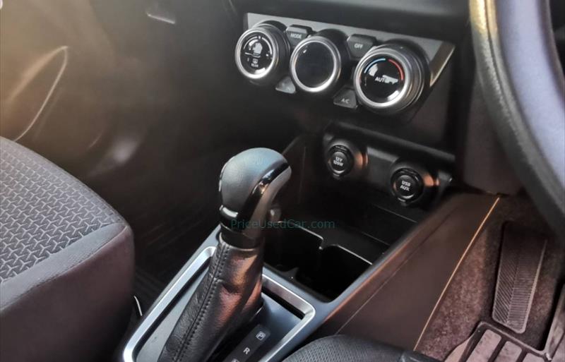 ขายรถเก๋งมือสอง-suzuki-ซูซูกิ-swift-สวิฟ-รถปี2022-รหัส72790-8d66b3f6.jpg ขายรถเก๋งมือสอง-suzuki-ซูซูกิ-swift-สวิฟ-รถปี2022-รหัส72790-8d66b3f6.jpg
